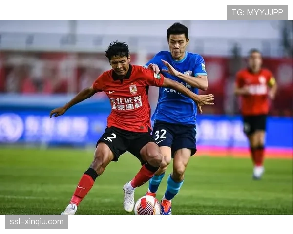 长春亚泰1-0绝杀大连人，谭龙助攻程长城头球破门